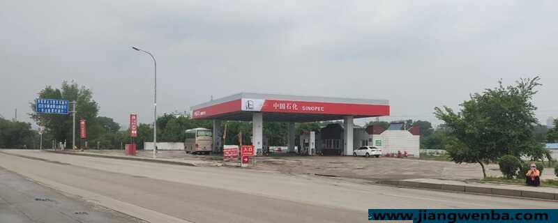 新手汽车第一次加油顺序，加油流程没你想象那么难